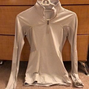LULULEMON white pullover/ quarter zip